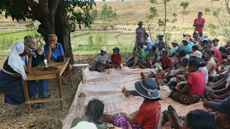 Visite de terrain à Ambohimarina
